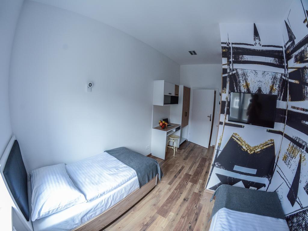 Mariacka 13 Wygodne Spanie Katowice Esterno foto