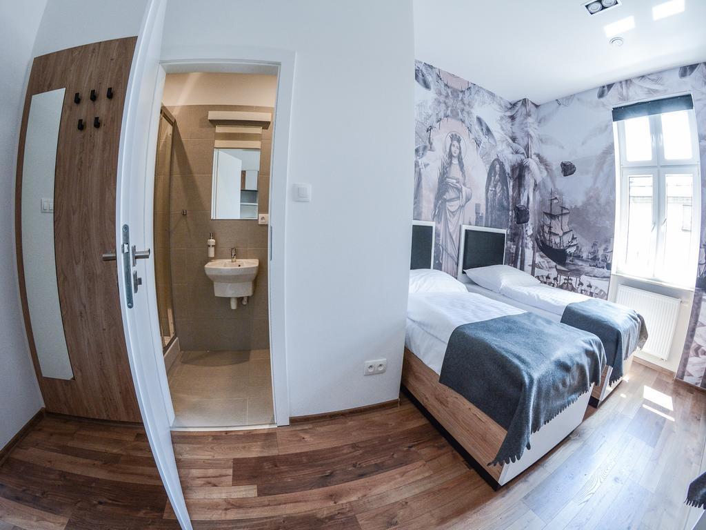 Mariacka 13 Wygodne Spanie Katowice Esterno foto